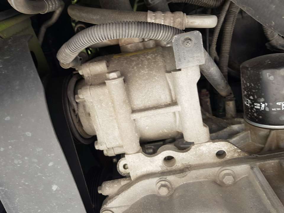 FORD Fiesta 5 generation (2001-2010) Air Condition Pump 24597557