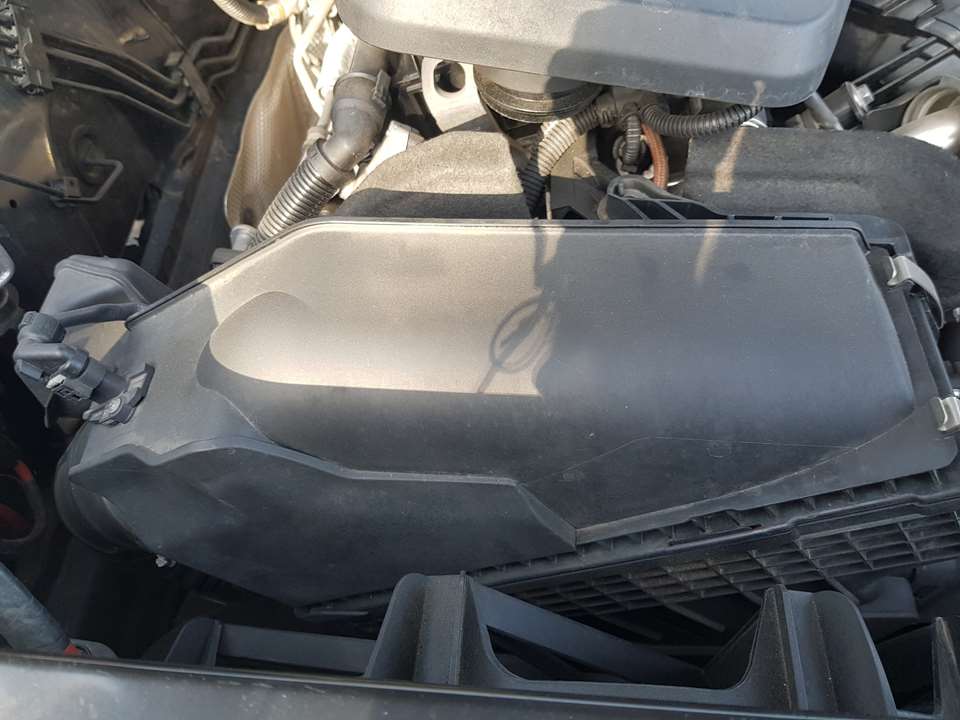 BMW X4 F26 (2014-2018) Vzduchový filtr Box 24752862