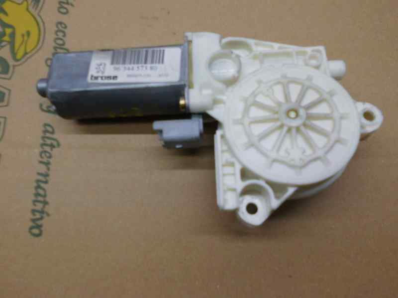 PEUGEOT 307 1 generation (2001-2008) Front Left Door Window Regulator Motor 9634457380 18472582