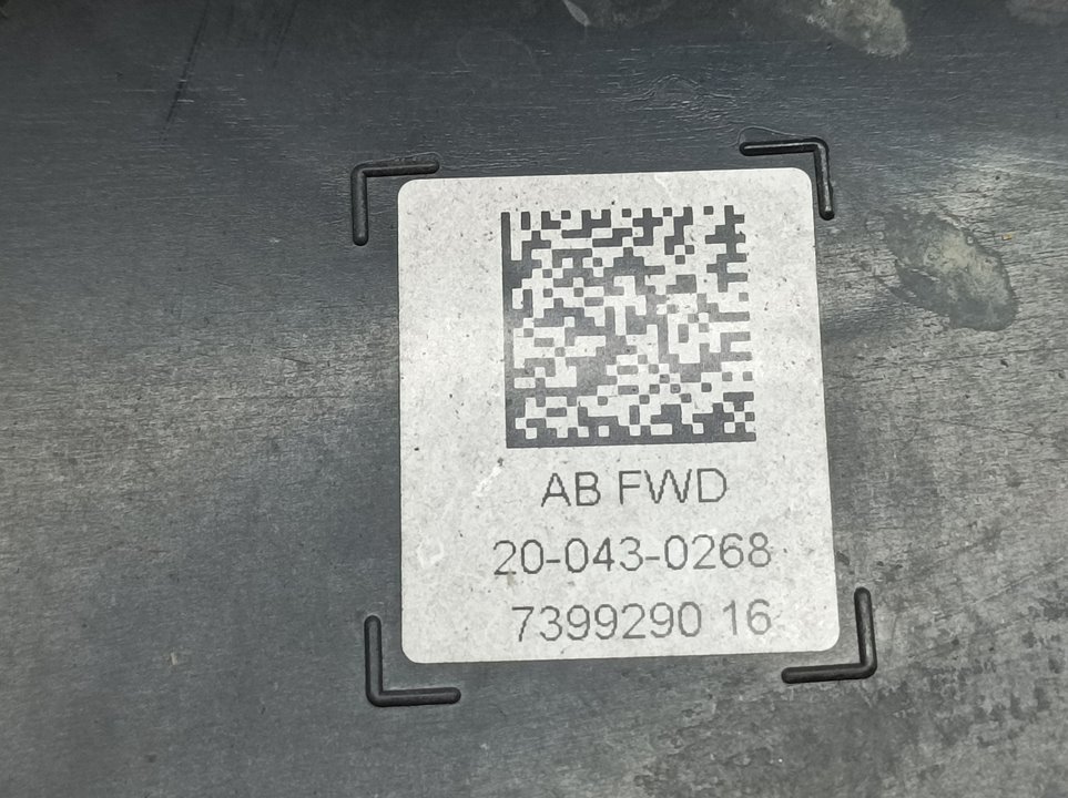 BMW X1 F48/F49 (2015-2023) AdBlue Tank 739929016 24088983