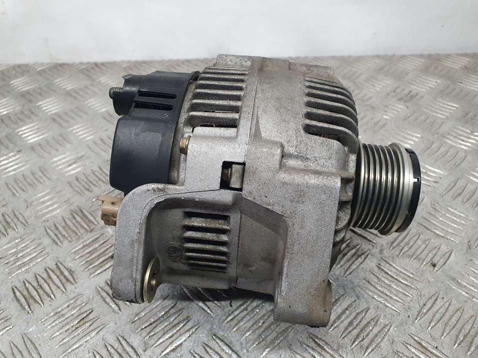 Alternador F9Q736 7700431943 de Renault Megane i classic (la0/1_) 1997-2001 98 CV - pieza usada
