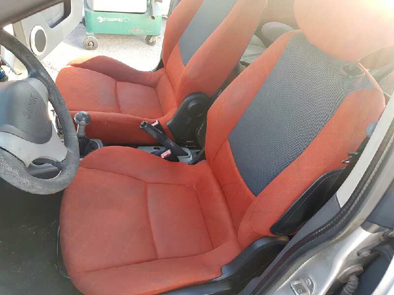 VAUXHALL Forfour 1 generation (2004-2006) Front Left Seat C/AIRBAG 24030968