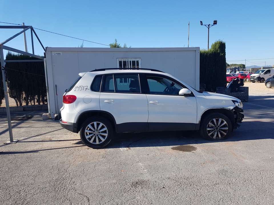 VOLKSWAGEN Tiguan 1 generation (2007-2017) Priekšējo kreiso durvju logu pacēlāja slēdži 1K4959857B 24673999