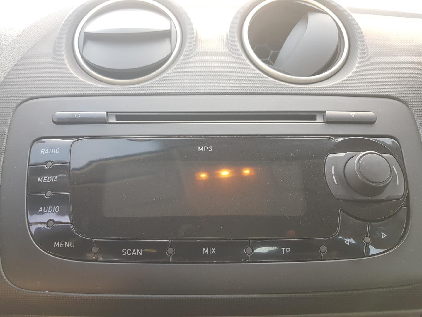 SEAT Ibiza 4 generation (2008-2017) Muzikos grotuvas be navigacijos 23622426