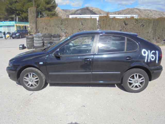 TOYOTA Leon 1 generation (1999-2005) Hudobný prehrávač bez GPS 1M0035186D 18502186