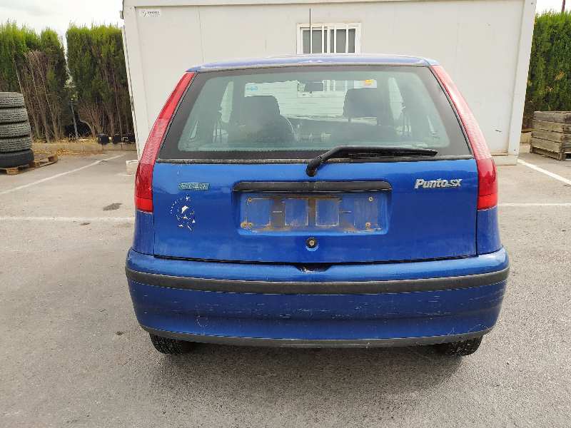 FORD USA Punto 1 generation (1993-1999) Oikean etulokasuojan suuntavilkku 46402657 18695897