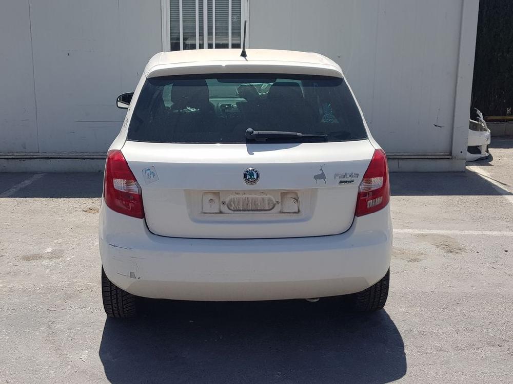 SKODA Fabia 2 generation  (2010-2014) Feltöltőlevegő-hűtőrács 6R0145805 23659666