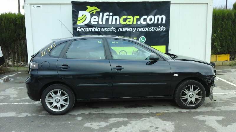 SEAT Cordoba 2 generation (1999-2009) Priekinių dešinių durų stiklo pakelėjas 6L4837752EQ 18639233