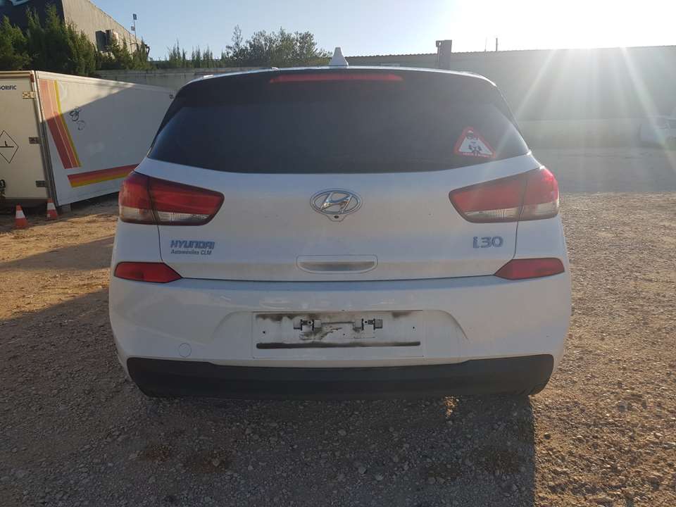 HYUNDAI i30 FD (1 generation) (2007-2012) Ľavé krídlové zrkadlo 87610G4210 26547271