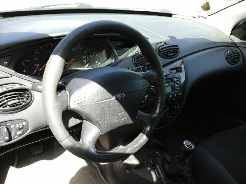 PEUGEOT Focus 1 generation (1998-2010) Охлаждающий радиатор 98AB8005DE 20752396