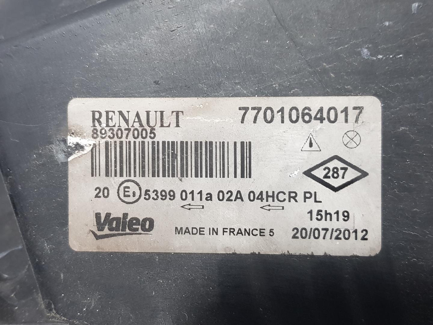 RENAULT Megane 2 generation (2002-2012) Front Right Headlight 7701064017, 89307005, VALEO 18677755