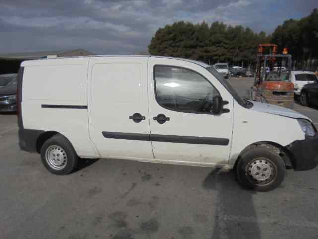 FIAT Doblo 1 generation (2001-2017) Охлаждающий радиатор 0051861635,PATAROTA 18588296