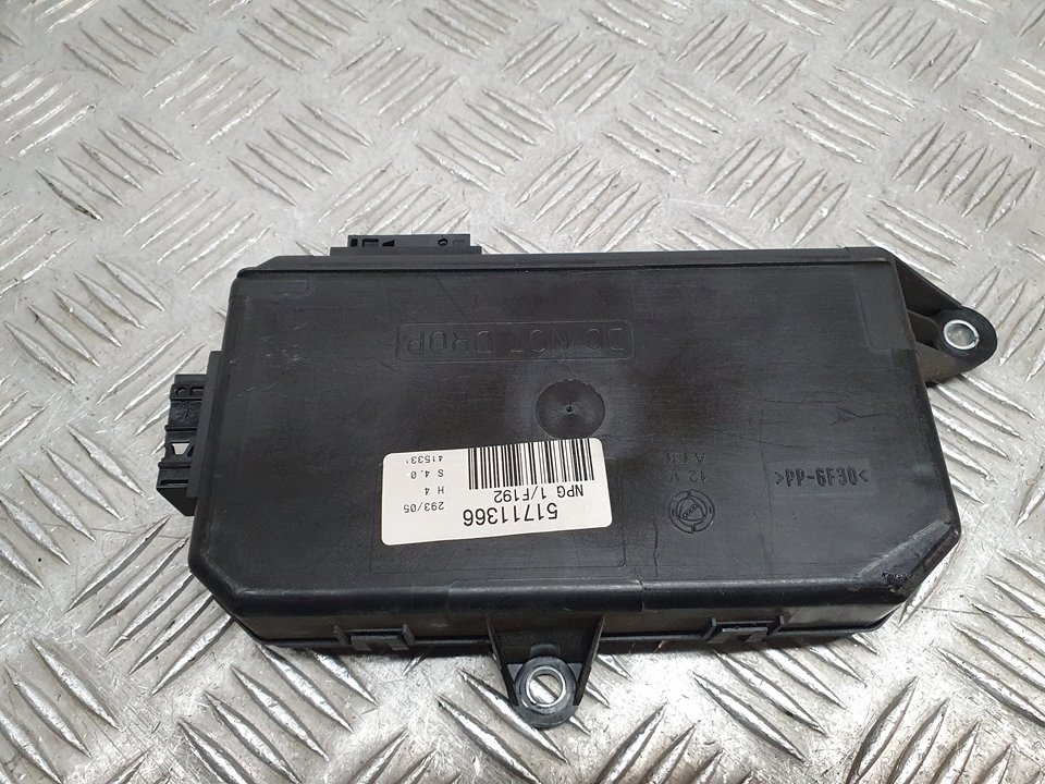 VAUXHALL Stilo 1 generation (2001-2010) Други управляващи блокове 51711366 21618464