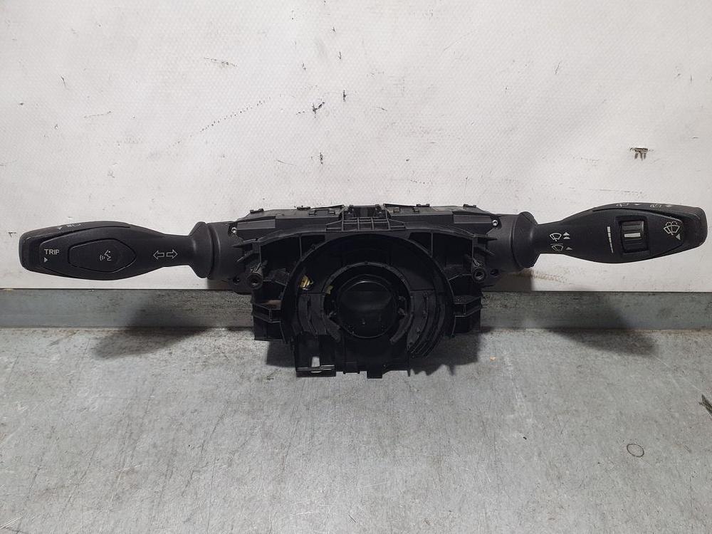 HYUNDAI Fiesta 5 generation (2001-2010) Indikatorviskerarmkontakt 8A6T13N064 23661097