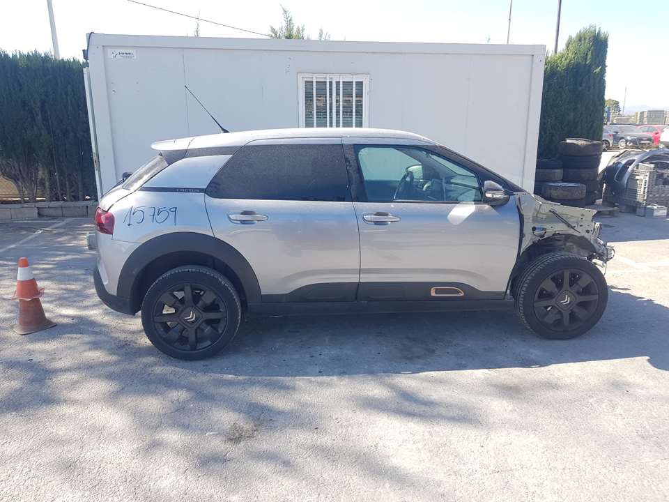 CITROËN C4 Cactus 1 generation (2014-2024) Передній правий гальмівний супорт 4400R7 26533385