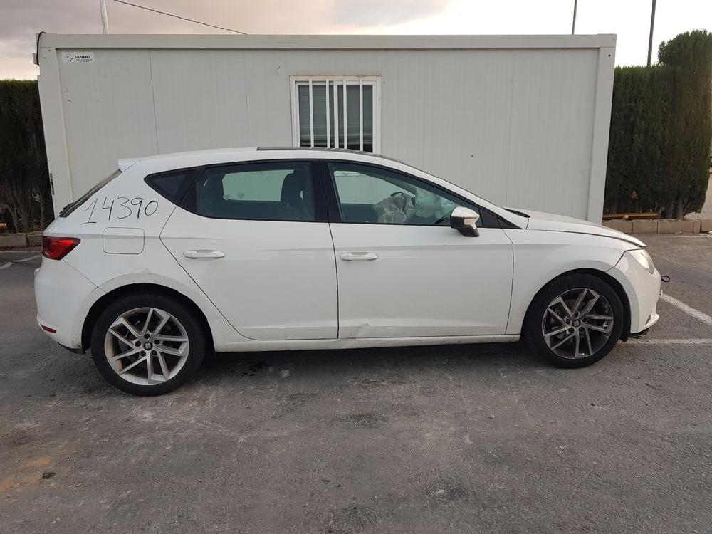 SEAT Leon 3 generation (2012-2020) Venstre tåkelys foran 6J9941701A, 1NE01107701 23630910