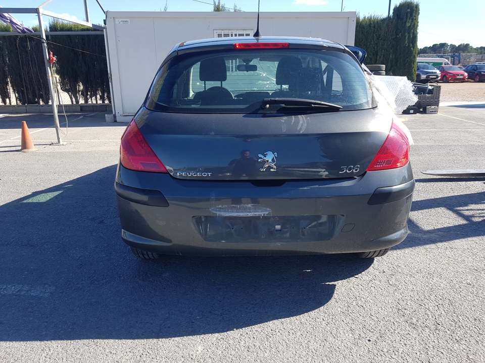 PEUGEOT 308 T7 (2007-2015) Pravé predné sedadlo C/AIRBAG 23910562