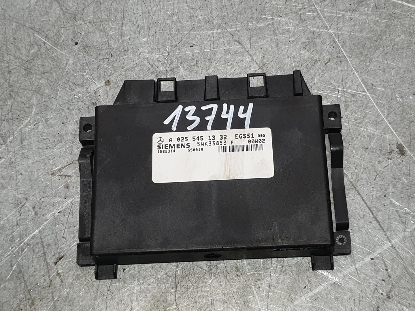 MERCEDES-BENZ E-Class W210 (1995-2002) Gearbox Control Unit A0255451332, 5WK33853, SIEMENS 18715749