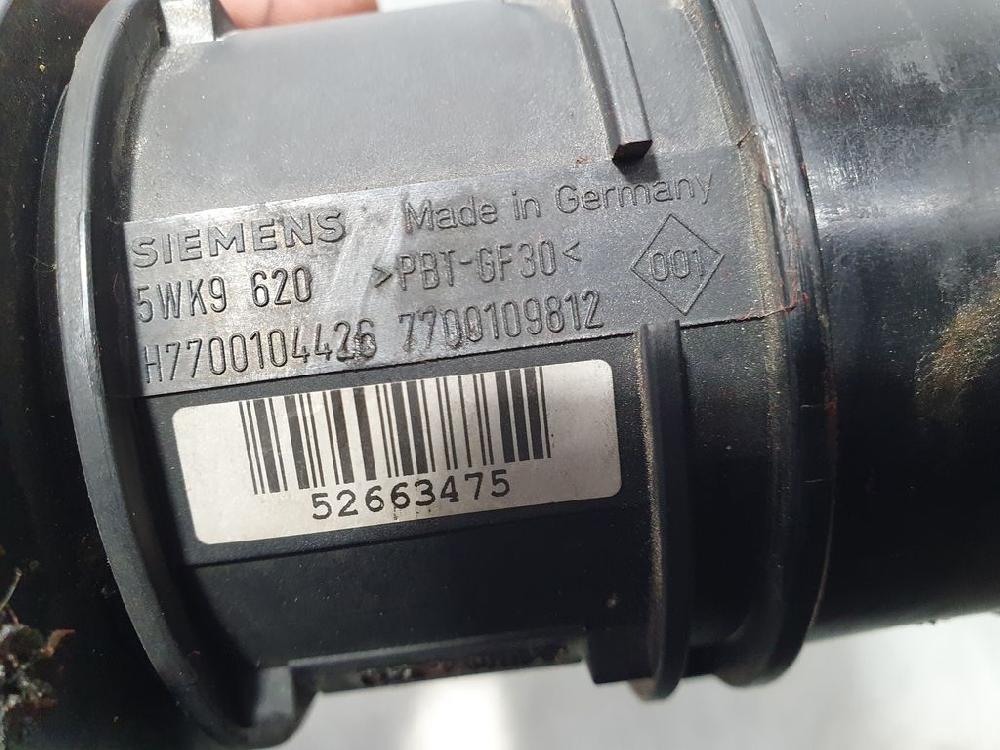 RENAULT Megane 3 generation (2008-2020) Mass Air Flow Sensor MAF 7700104426, 5WK9620 18488106