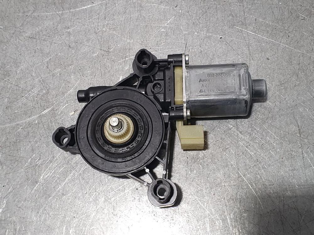 AUDI A3 8V (2012-2020) Front Right Door Window Control Motor 0130822717 18711551