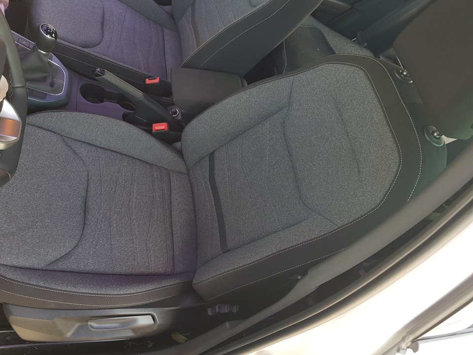 SEAT Arona 1 generation (2017-2024) Front Left Seat C/AIRBAG 24073289