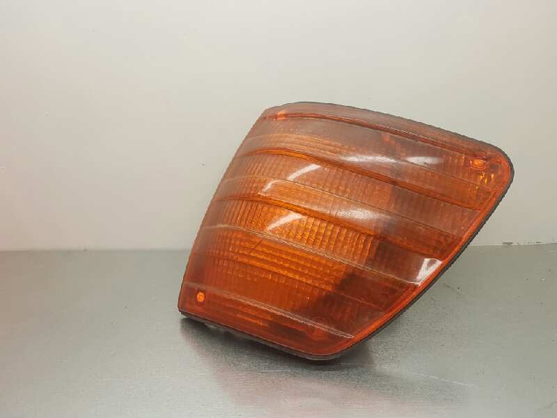 MERCEDES-BENZ S-Class W126 / C126 (1979-1991) Front Right Fender Turn Signal TOCADO 18347489