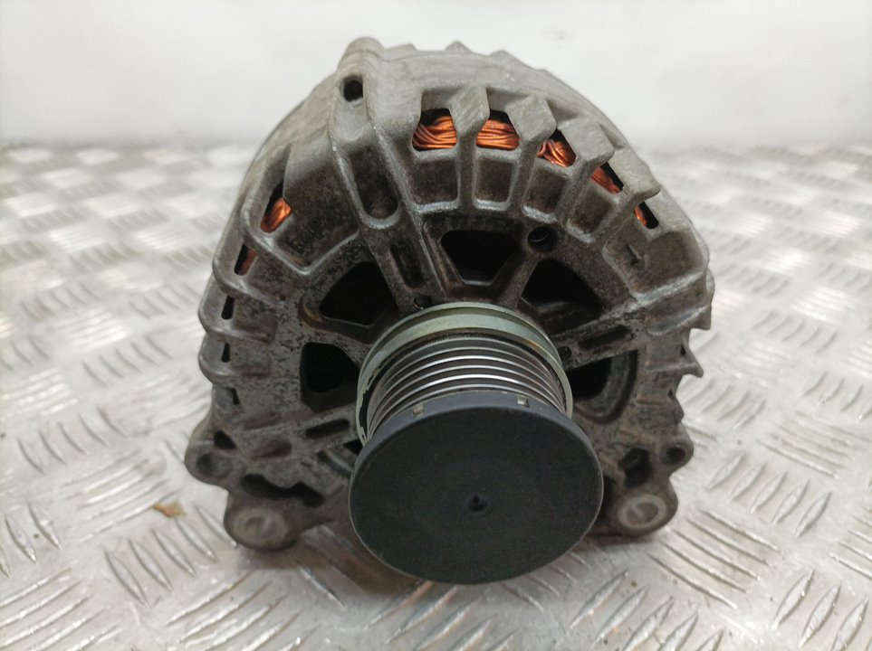 VOLKSWAGEN Crafter Alternator 03L906024B,2616267B 23647442