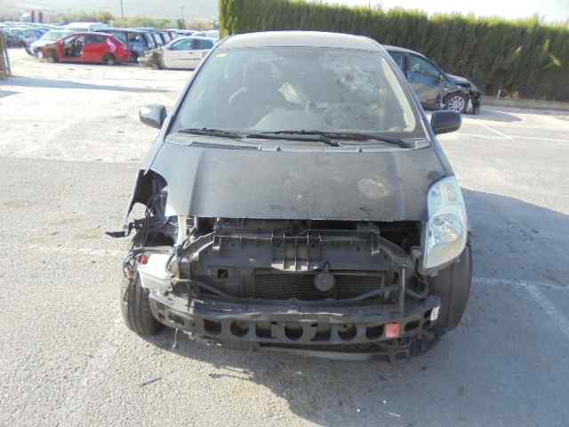 TOYOTA Yaris 2 generation (2005-2012) Priekšējā stikla tīrītāja mehānisms 851100D080, 5PINS 18569377