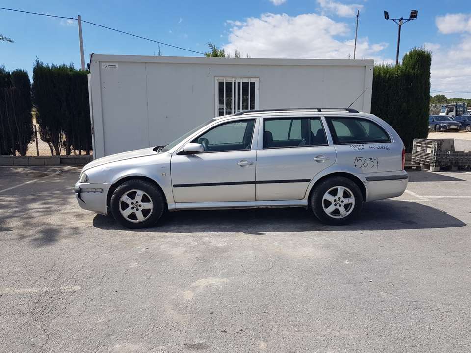 TOYOTA Corolla 8 generation E110 (1995-2002) Ступица передняя левая 25328411