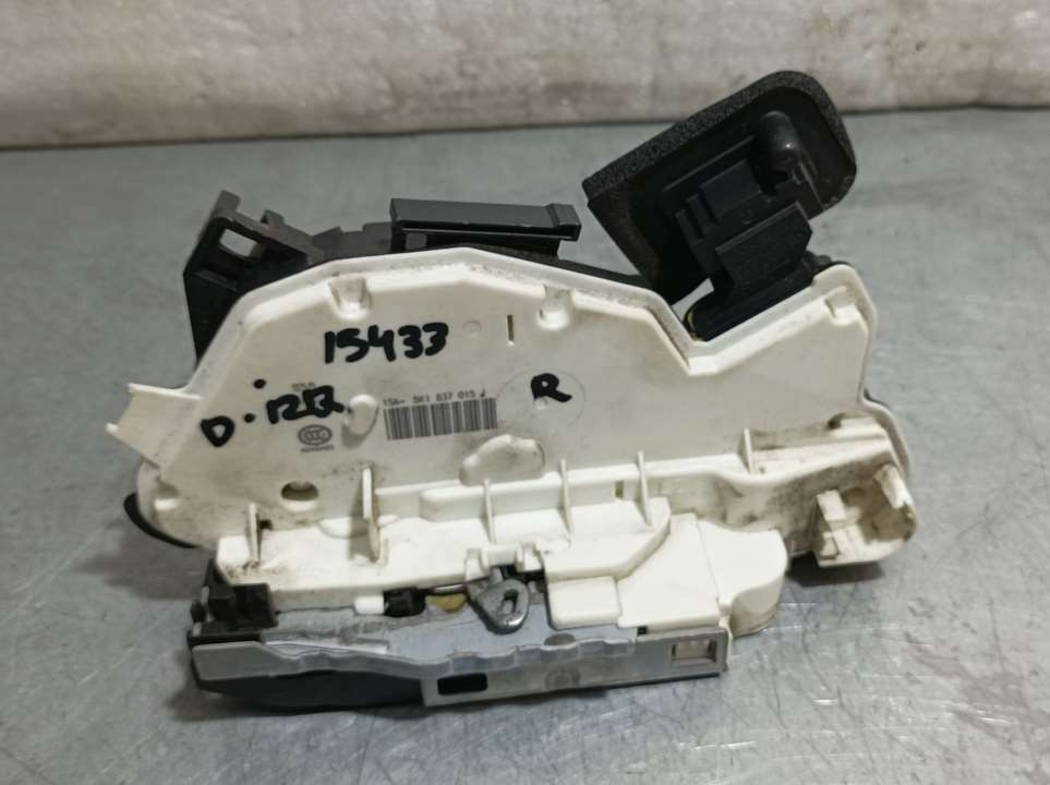 SEAT Leon 3 generation (2012-2020) Front Left Door Lock 5K1837015J 23718181