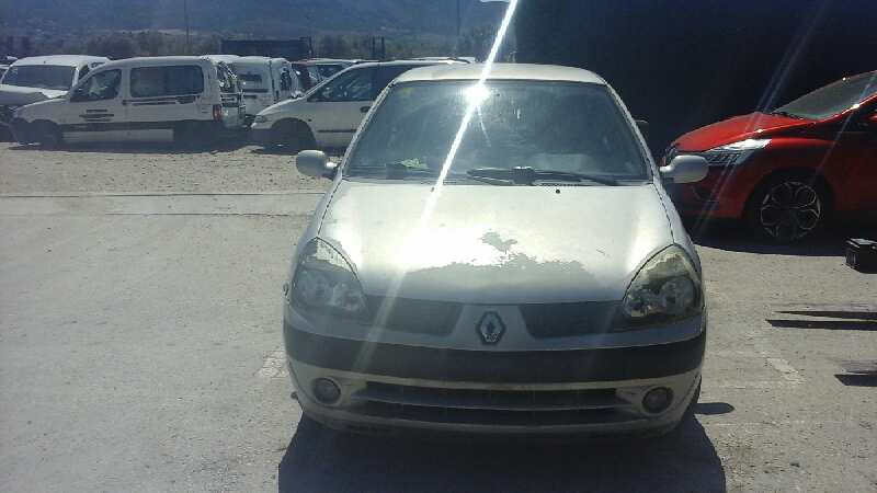 RENAULT Clio 2 generation (1998-2013) Противотуманка бампера передняя правая 8200002470,89201782 18616793