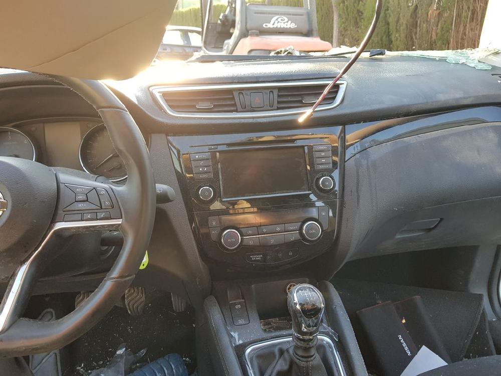 NISSAN Qashqai 2 generation (2013-2023) Priekšējo kreiso durvju logu pacēlājs 80701HV00C, C88537402 23621863