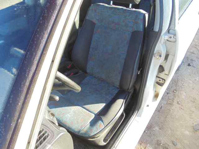 SEAT Cordoba 1 generation (1993-2003) Galinių kairių durų spyna 6K4839015 22879376