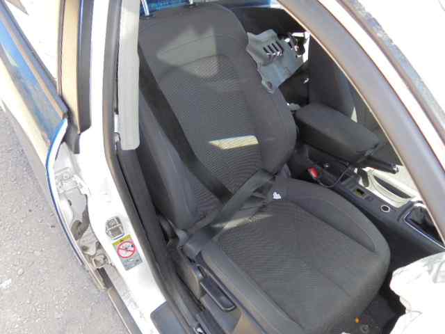 SEAT Exeo 1 generation (2009-2012) Galinių kairių durų stiklo pakelėjo varikliukas 5WK49204CBF, 8E0959801E, SIEMENSVDO 18484753