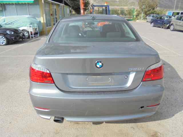 BMW 5 Series E60/E61 (2003-2010) Calandre DERECHA 18599217