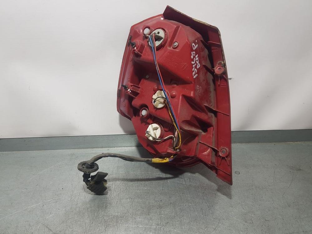 Feu arrière droit B12D1 95952067 de Chevrolet Aveo / kalos hatchback (t250, t255) 2008-2012 84 CV con 94135 km - pieza usada
