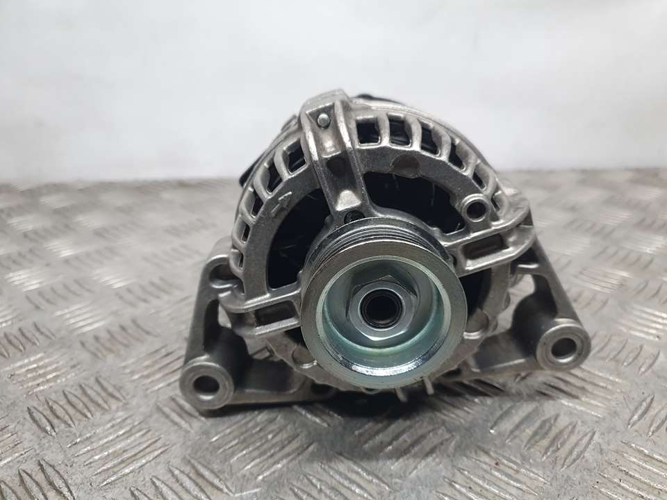 RENAULT Corsa C (2000-2006) Laturi 1638113680 24105836