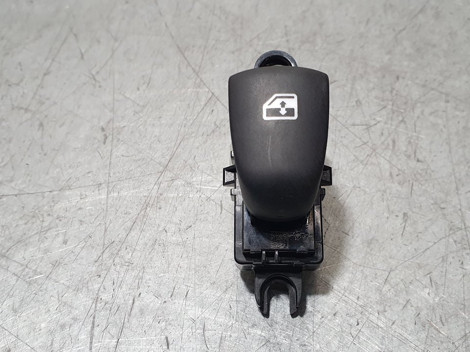 NISSAN Qashqai 2 generation (2013-2023) Rear Right Door Window Control Switch SINREF 20480155