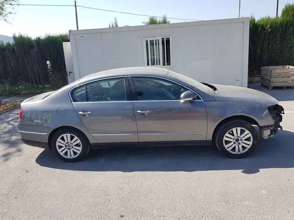 VOLKSWAGEN Passat B6 (2005-2010) Galinių kairių durų spyna 3C4839015A 23657503