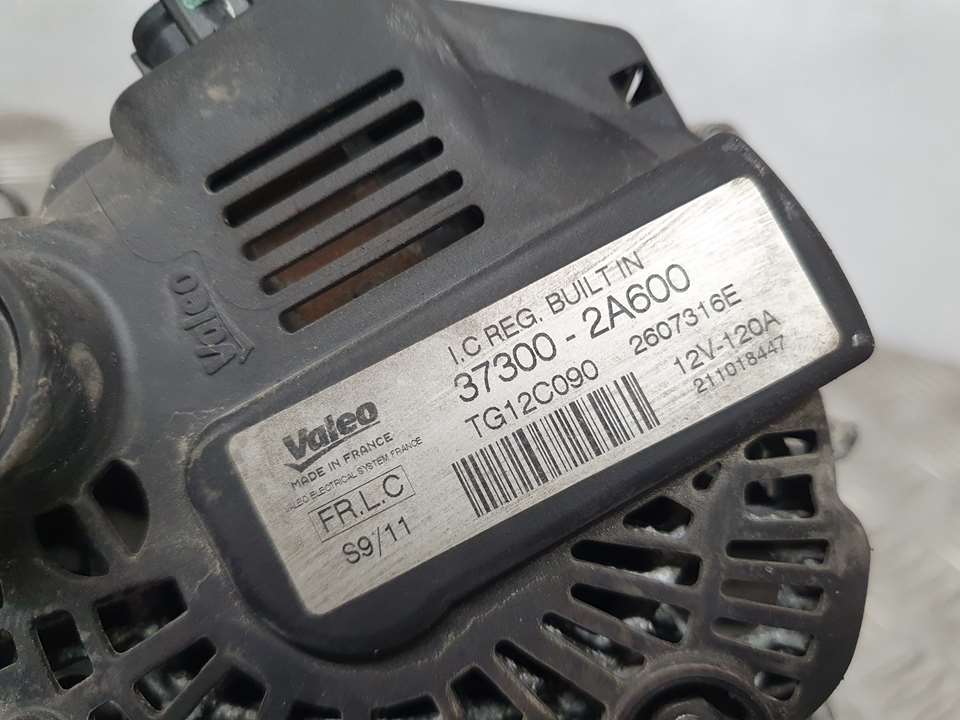 KIA Cee'd 1 generation (2007-2012) Ģenerators 373002A600, TG12C090 22908311