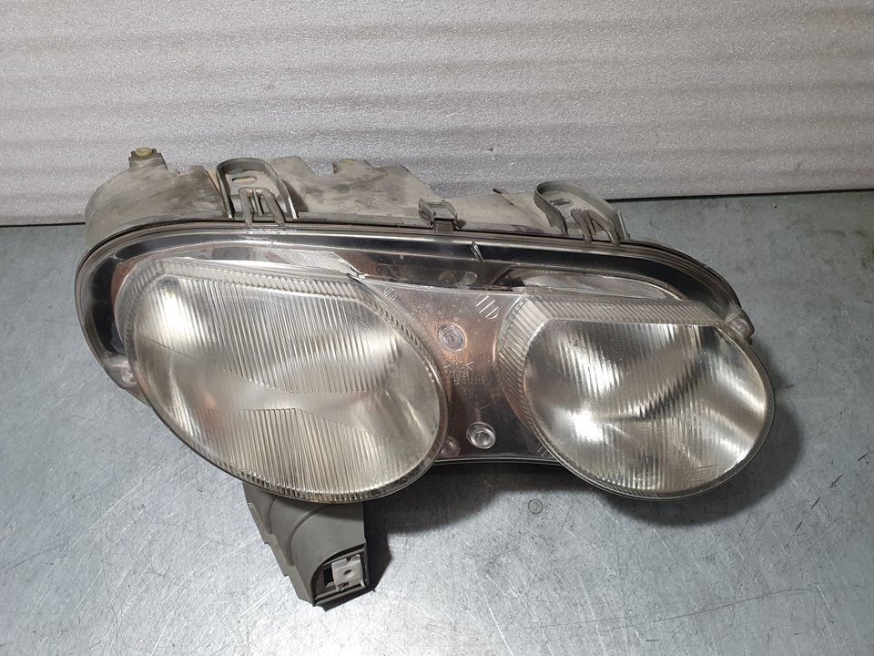 MITSUBISHI 75 1 generation (1999-2005) Front Right Headlight 1DJ236032120 18708902