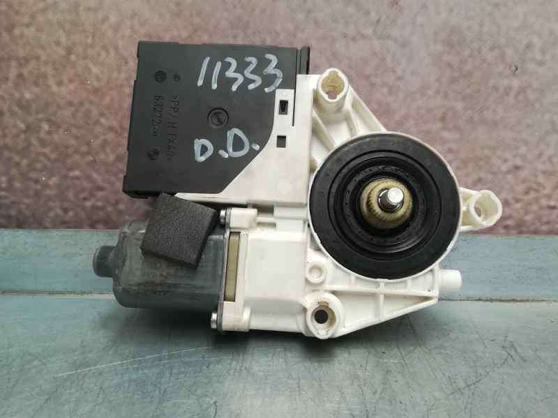 BMW A2 8Z (1999-2005) Front Right Door Window Control Motor 8P0959802E 18594198