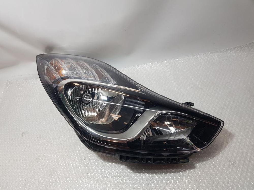 HYUNDAI ix20 1 generation (2010-2020) Преден десен фар POCOROZADO 18701391