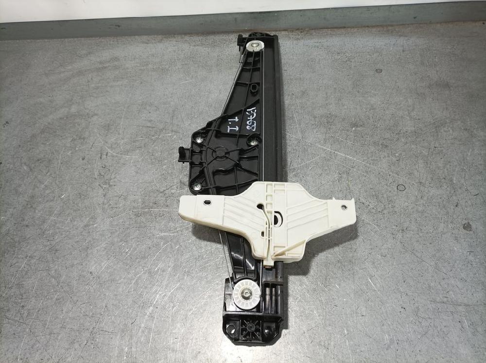Alzacristalli posteriore sinistro YH01 9830389080 de Peugeot 3008 suv (mc_, mr_, mj_, m4_) 2016-0 131 CV con 9450 km - pieza usada