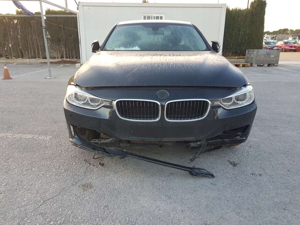 BMW 3 Series F30/F31 (2011-2020) Решетка радиатора DERECHA 24105361