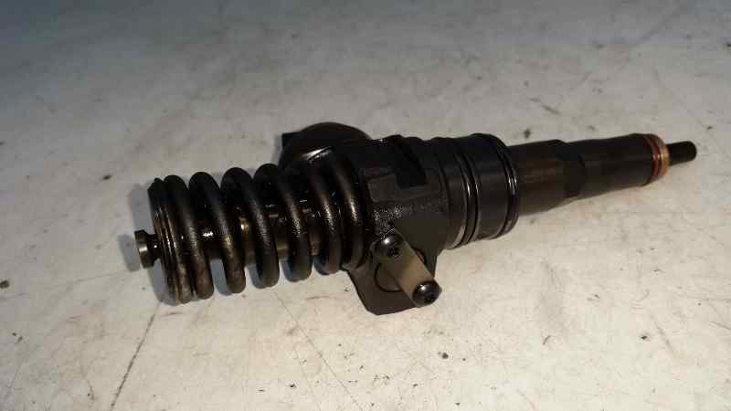 SKODA Fabia 2 generation  (2010-2014) Fuel Injector 0414720215, 038130073AG 18570877