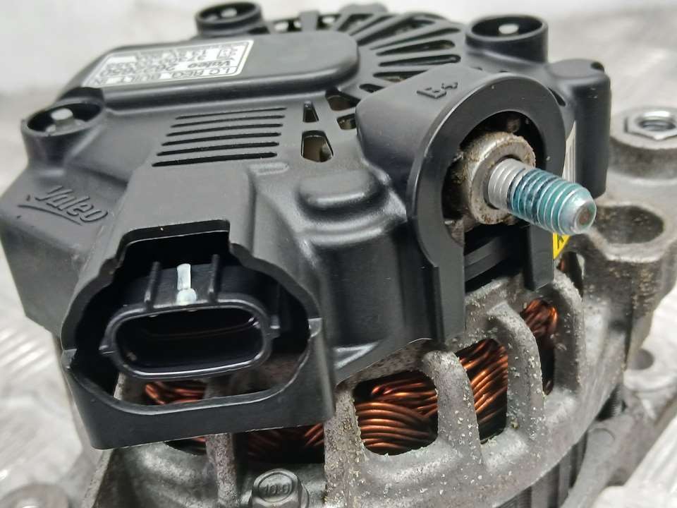 Alternador G4LA 3730003355 de Kia Rio iv (yb, sc, fb) 2017-2016 84 CV con 72628 km - pieza usada