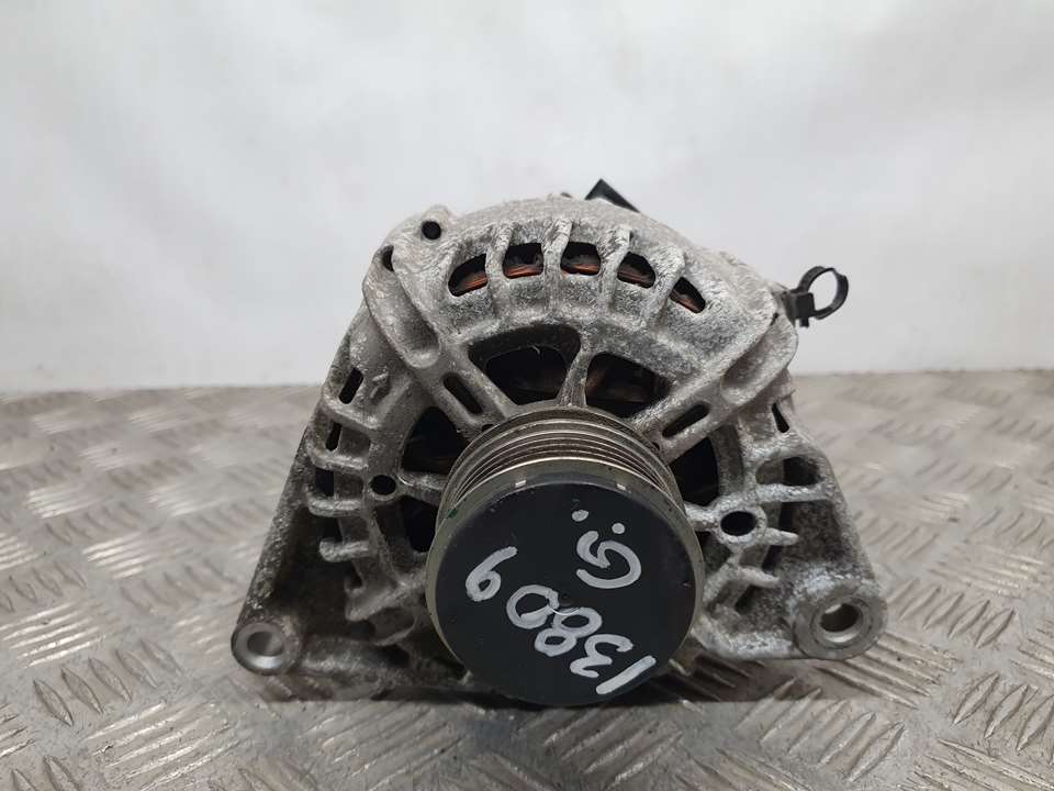 KIA Cee'd 1 generation (2007-2012) Alternator 373002A600, TG12C090 22908311