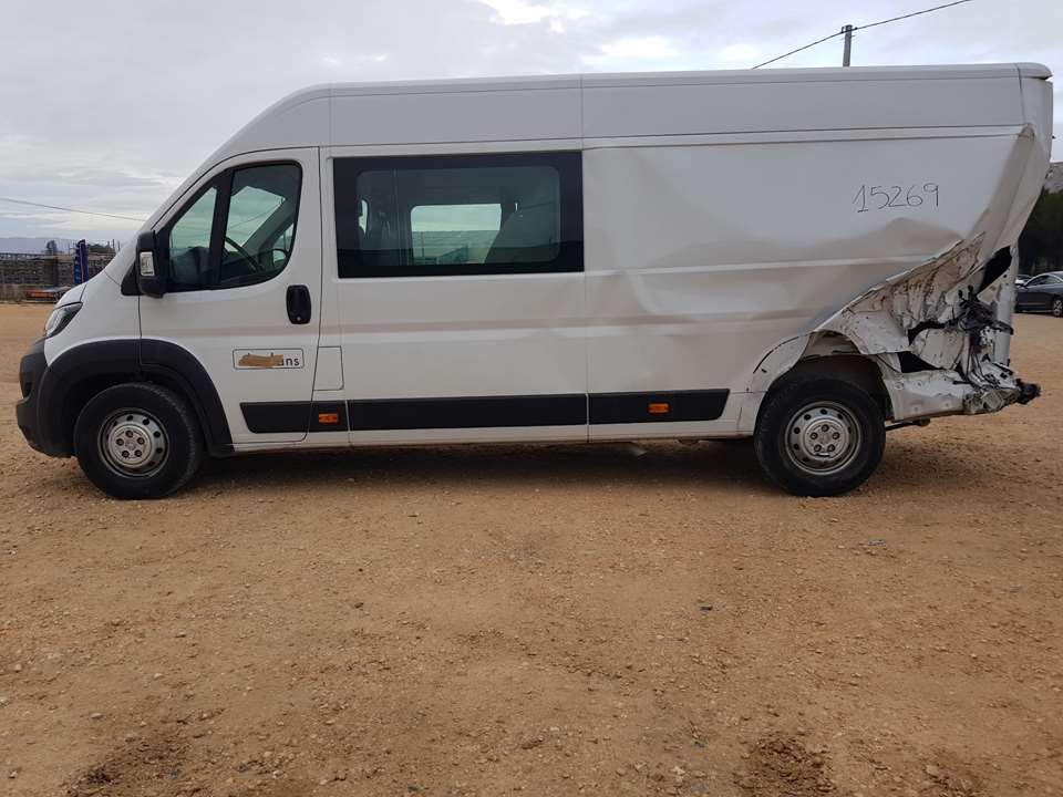 PEUGEOT Boxer Langų skysčio (apiplovimo) bakelis 22879748