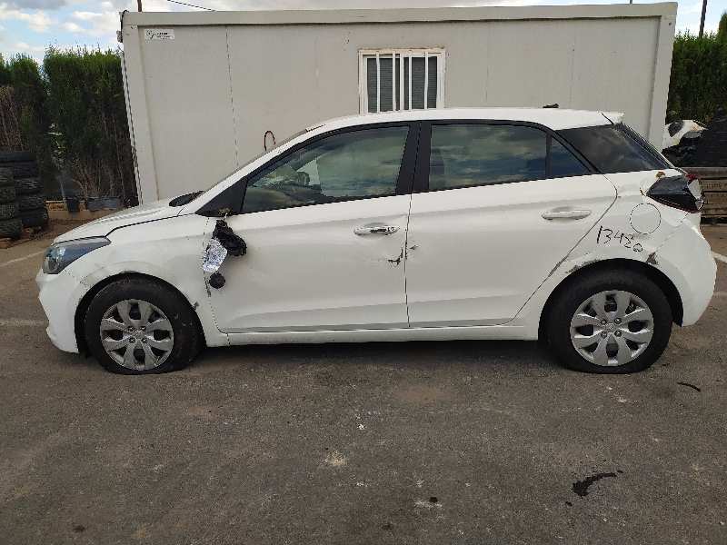 HYUNDAI i20 IB (2 generation) (2014-2020) Стартер 3610004270,61005417 23625725